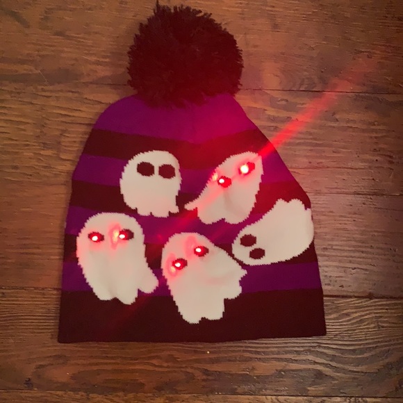 🔥 Ghost toque with flashing lights - Picture 2 of 2